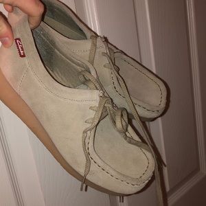 Low Clark’s/wallabies